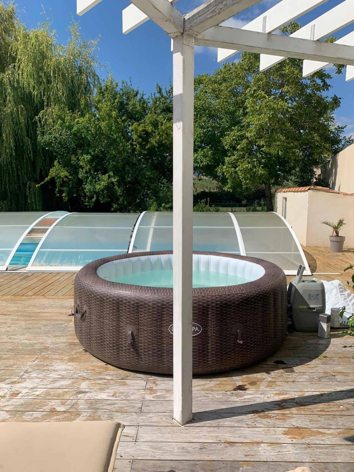 Maison Piscine A 3' De La Mer. Yves Room photo